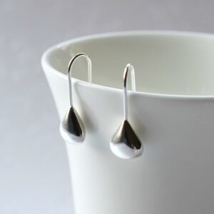 Silver Tear Drop Earrings MJ0255 12