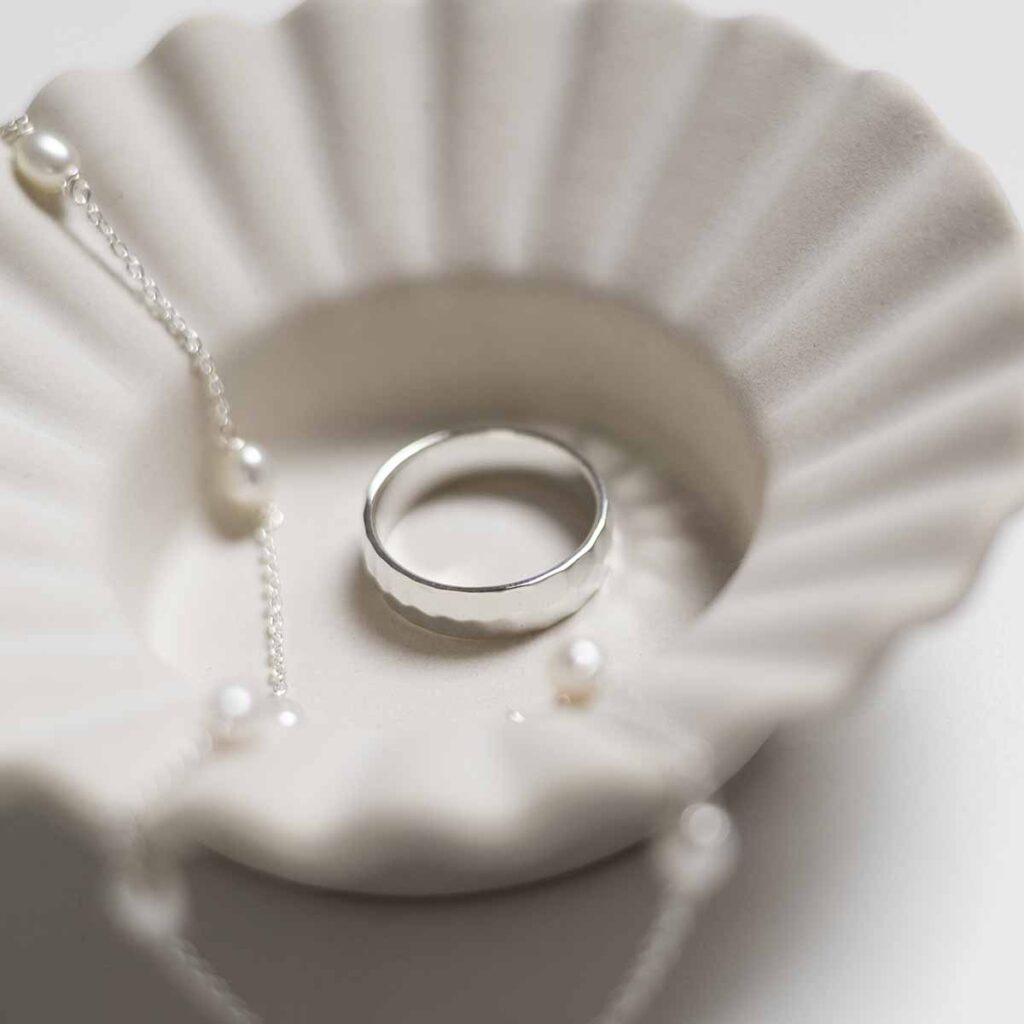 Secret Message Ring SMR_5MM HAMMERED_no engraving