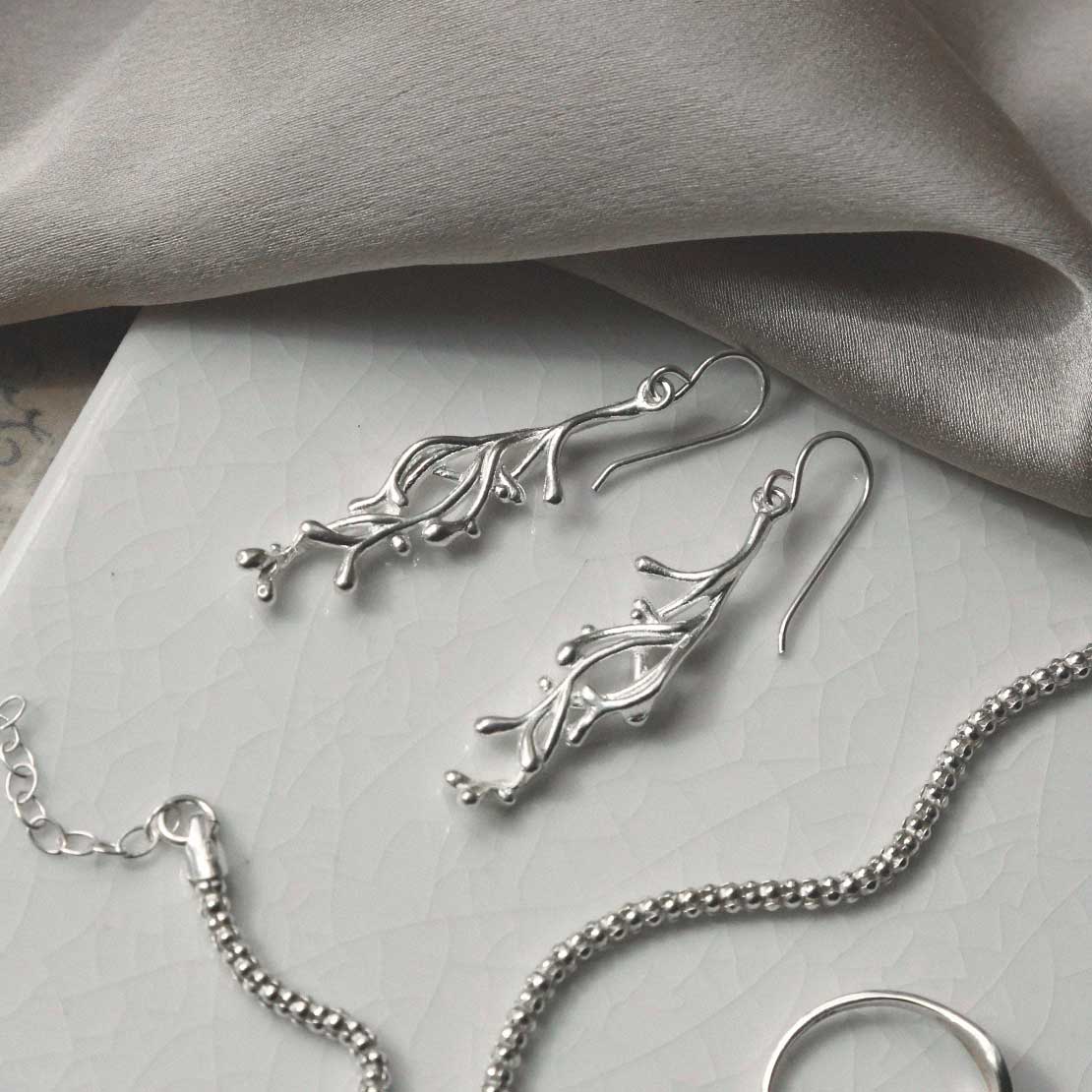 Darely Earrings