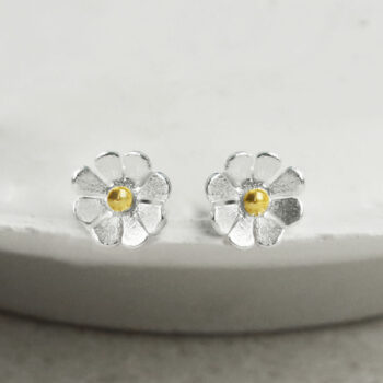 MS1216 STERLING SILVER AND GOLD PLATED DAINTY DAISY STUDS 1110X1110 1