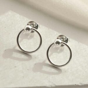 silver plain circle studs in sun