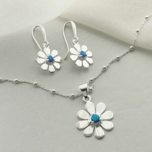 single opalite gem in centre of daisy earrings and necklace