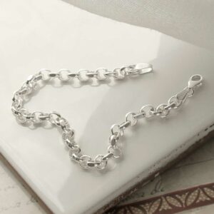 silver plain circle link bracelet strewn