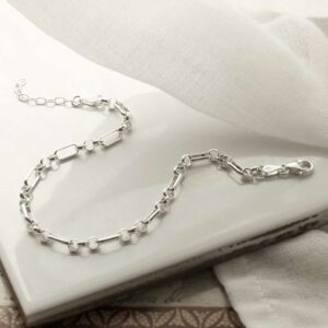 silver long and circle link bracelet strewn