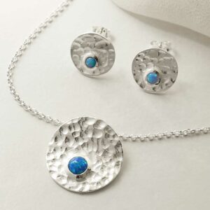 single opalite gems in centre of hammered necklace and earrings