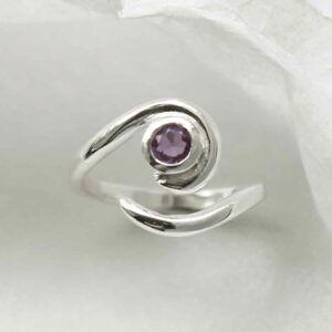 silver adjustable amethyst ring with spiral band top down