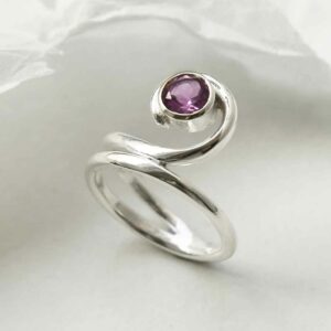 silver winding band amethyst ring upright