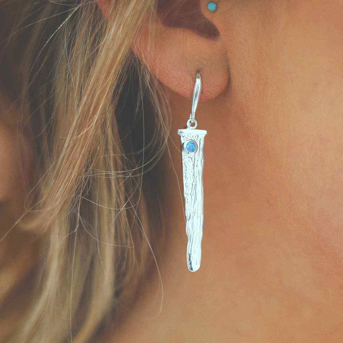 •DOTTED WATERFALL• silver stud earrings main image 1
