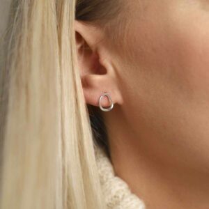 Asymmetric Oval Stud Earrings on Model