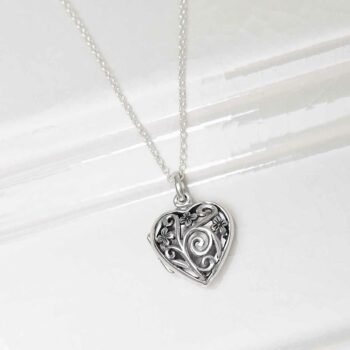 MR1112 Sterling Silver Forget Me Not Locket 5