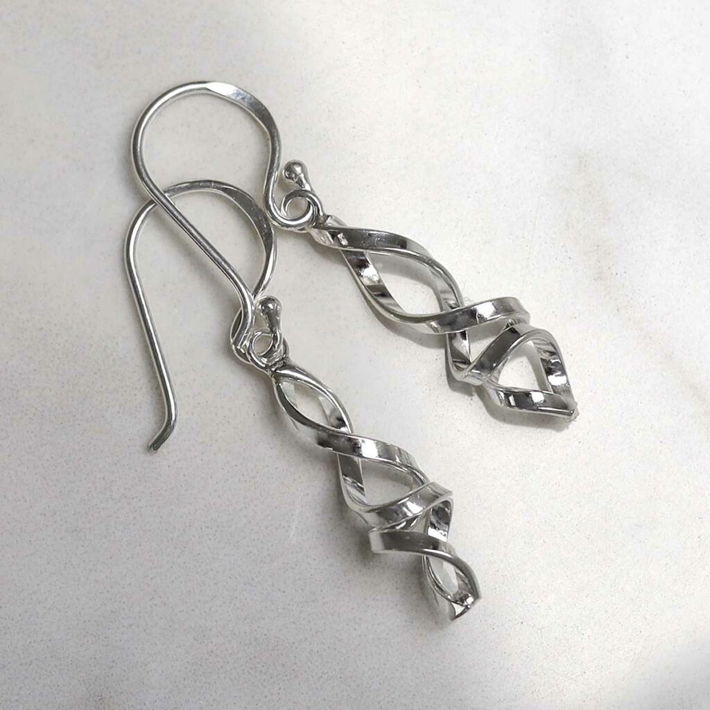 ME537 Sterling Silver Abstract Twist Earrings 4