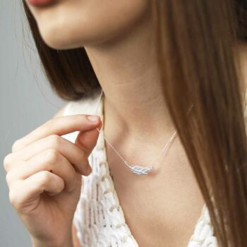 ML848 Sterling Silver Fern Feather Necklace Model