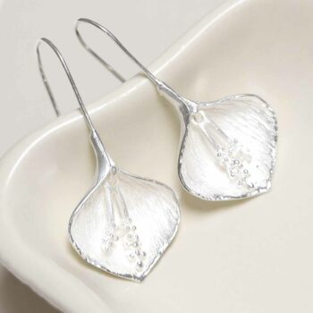 MZB78 Sterling Silver Peace Lily Drop Earrings 3