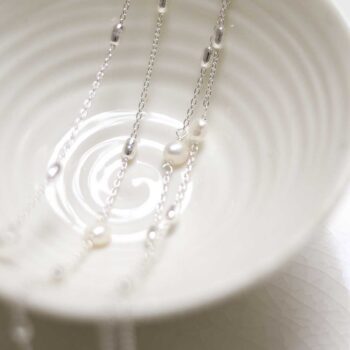 Sterling Silver Pearl Necklace/Bracelet in jewellery dish