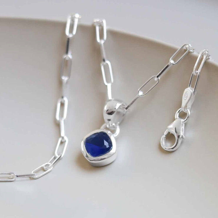 MW03FPN_Sterling Silver Iolite Birthstone Fine Paperclip Necklace (March)_1 Sterling Silver Iolite Birthstone Fine Paperclip Necklace