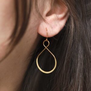 18k Gold Plated Brass Wire Teardrop Dangly Earrings on model